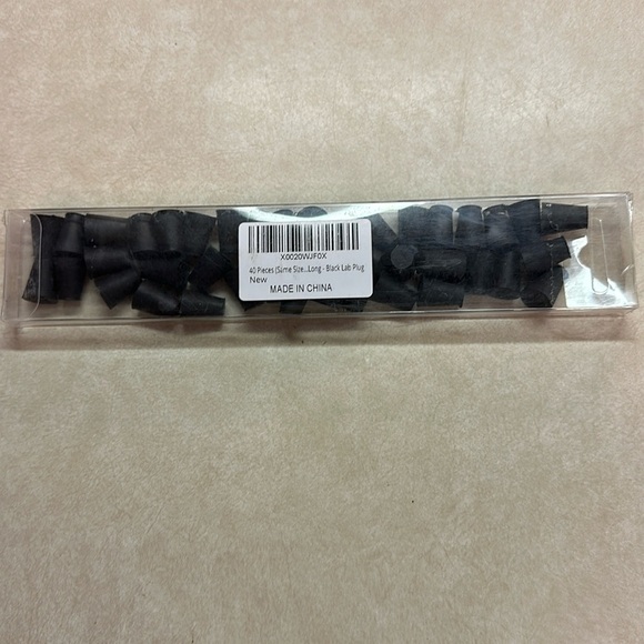 Black Lab Plug Long All same Size 40 Pieces New in Box - Picture 2 of 4